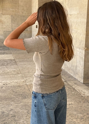 Alessa tee Mole Melange Boii Studios 